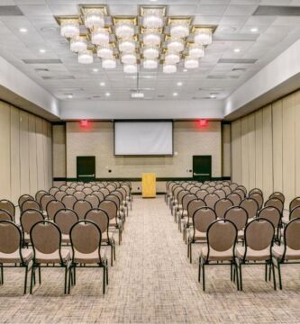 DoubleTree by Hilton Fort Smith City Center - Wyndham Fort Smith (7)