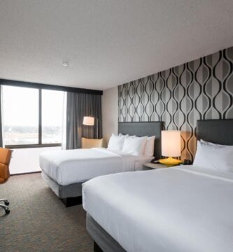 DoubleTree by Hilton Fort Smith City Center - Wyndham Fort Smith (8)